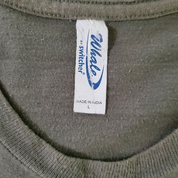 Women's Olive Graphic Maui Hawaii Short Sleeve Pullover Tee - Picture 2 of 9